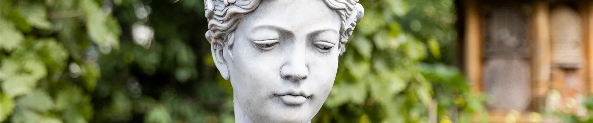 Gartendeko - bepflanzte Skulptur 